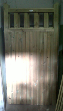 3'W x 6'H HAMPTON GATE GREEN TREATED SOFTWOOD